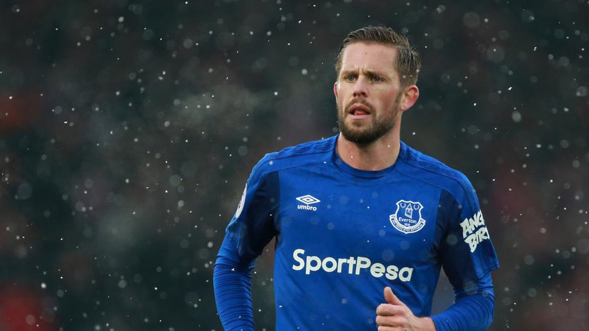 德布劳内焦点对战，凯恩与30激战篮网分钟，夺冠胜负难料！比赛高潮迭起